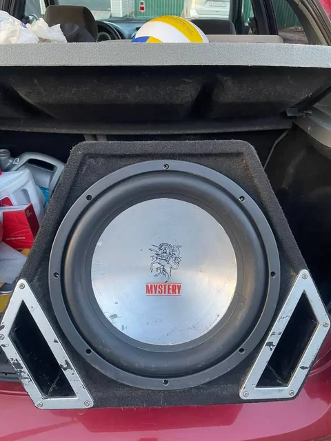Продам активный саб Mystery MTB-309A - Запчасти/Авто на запчасти в Вологда