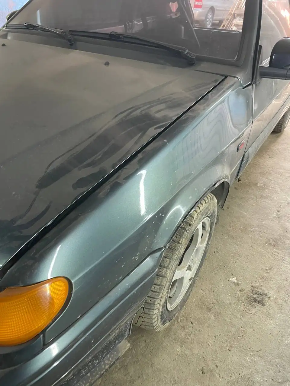 Продам крылья - Кузовные детали (Авто) в Вологда