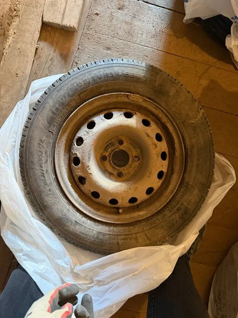 Продам 4 летних колеса 165/65/14 и 185/70/14 - Авто в Вологда