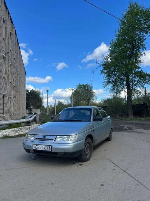 Продажа автомобиля 2001 года - Автоэлектроника в Вологда