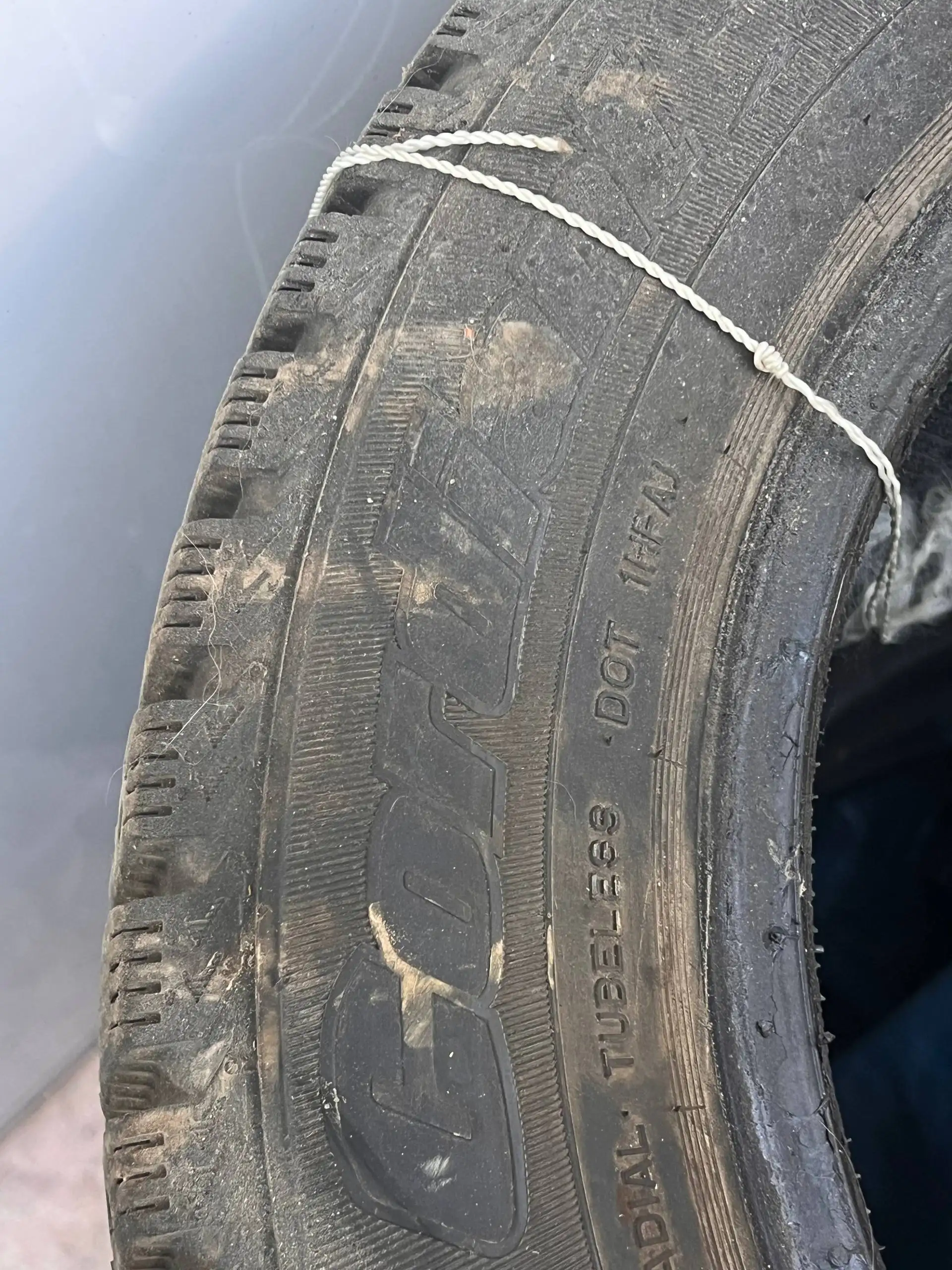 Продам зимнюю резину - Шины (Авто) в Вологда