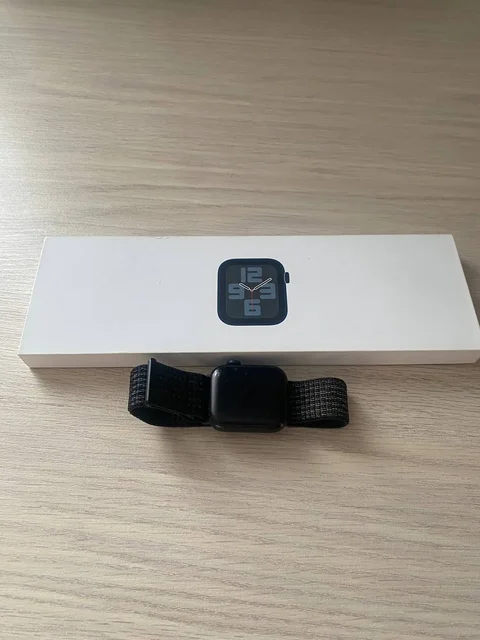 Apple Watch SE 40mm - Электроника в Вологда