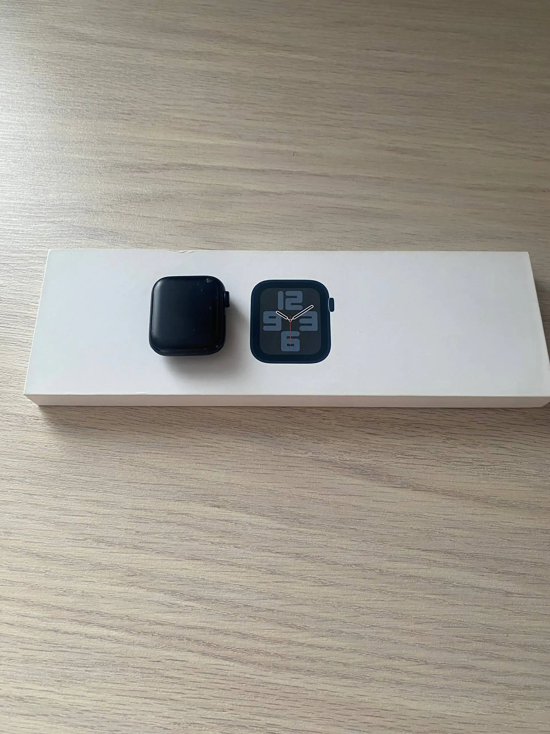 Apple Watch SE 40mm - Смарт-часы (Электроника) в Вологда