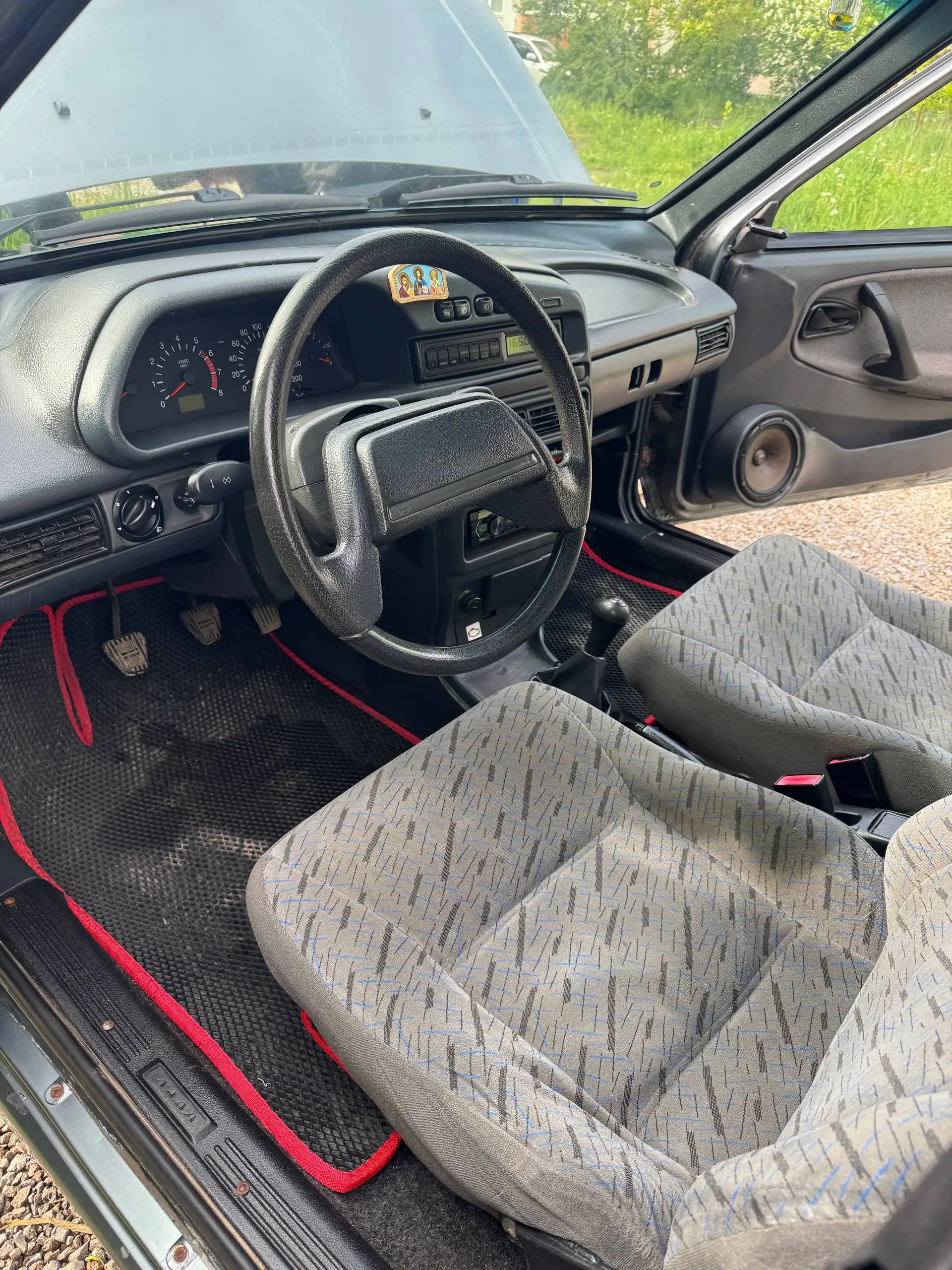Toyota 2011 года - Авто в Вологда