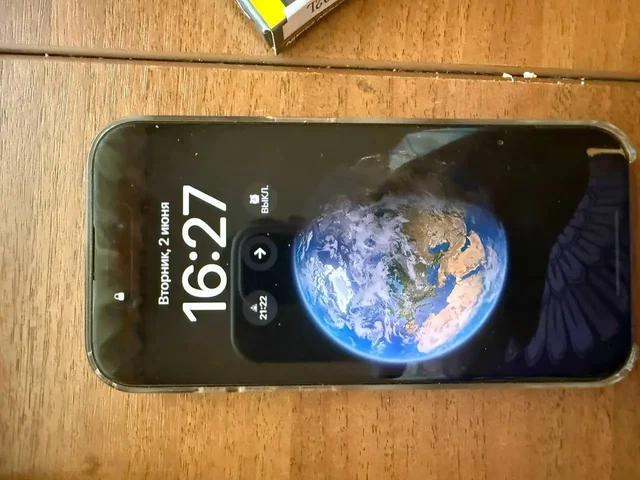 Продам iPhone 15 Pro - Барахолка в Вологда
