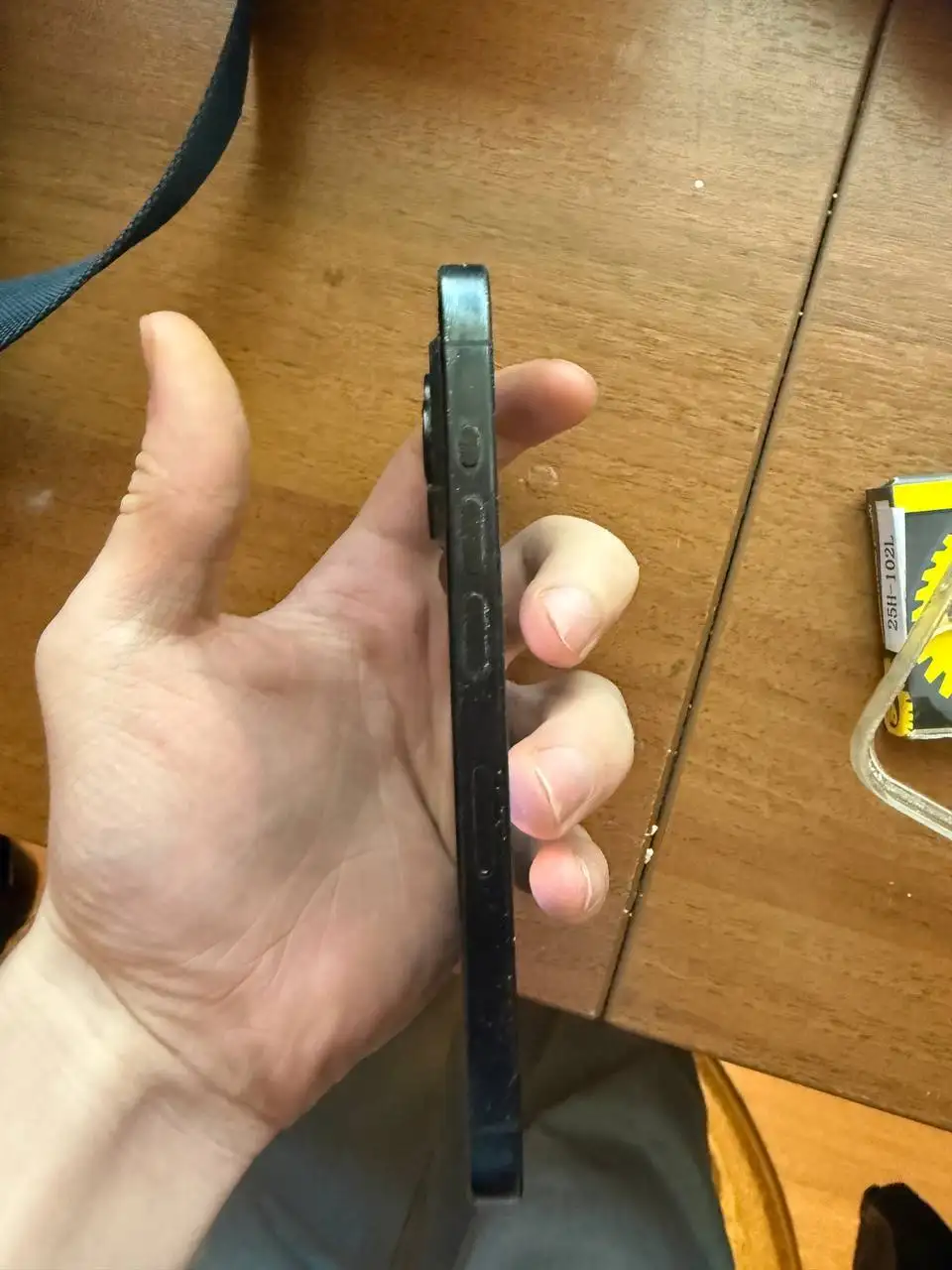 Продам iPhone 15 Pro - Смартфоны и гаджеты (Электроника) в Вологда