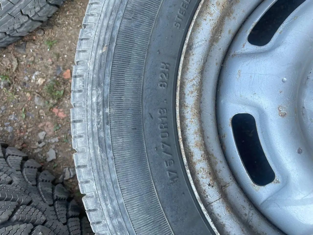 175/70 R13 резина - Шины (Авто) в Вологда