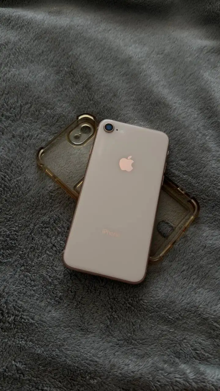 iPhone 8 - Смартфоны и гаджеты (Электроника) в Вологда