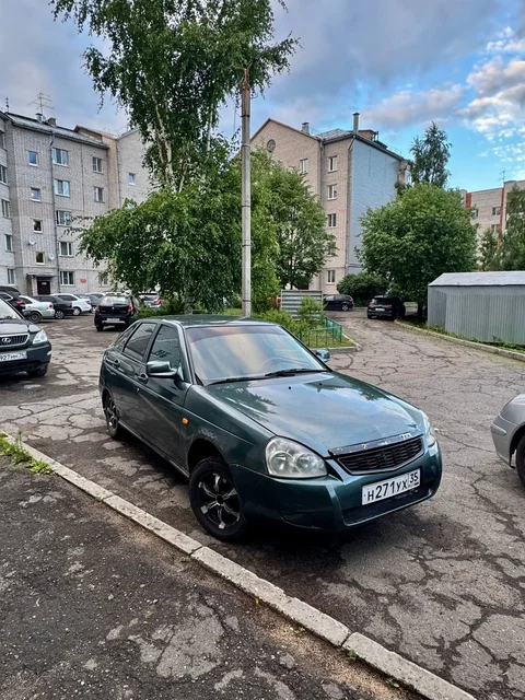 Автомобиль 2009 года - Авто в Вологда