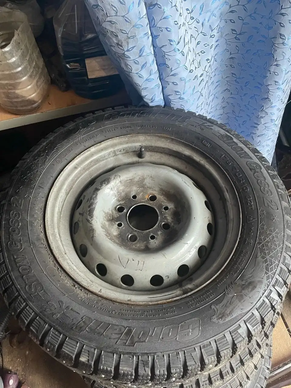 Продам зимнюю резину Cordiant Snow Cross 2 175/70 R13 - Шины и диски (Авто) в Вологда