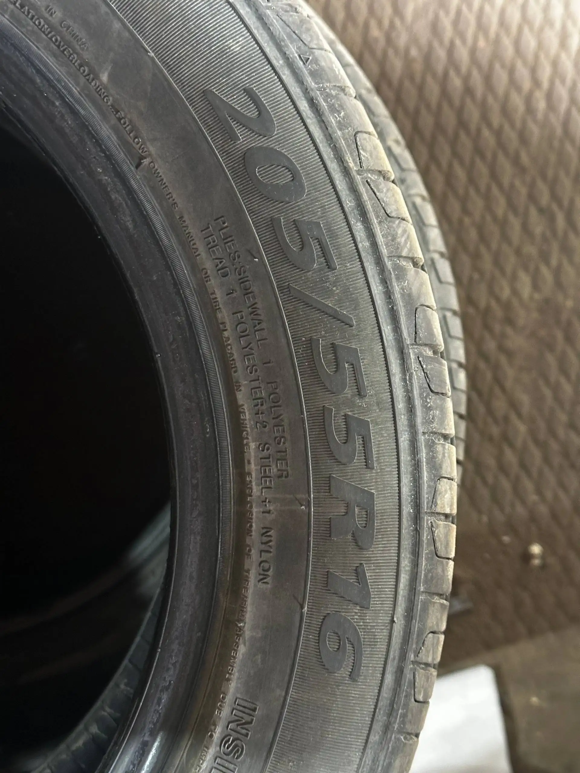 Продам 15к резине месяц - Шины (Авто) в Вологда