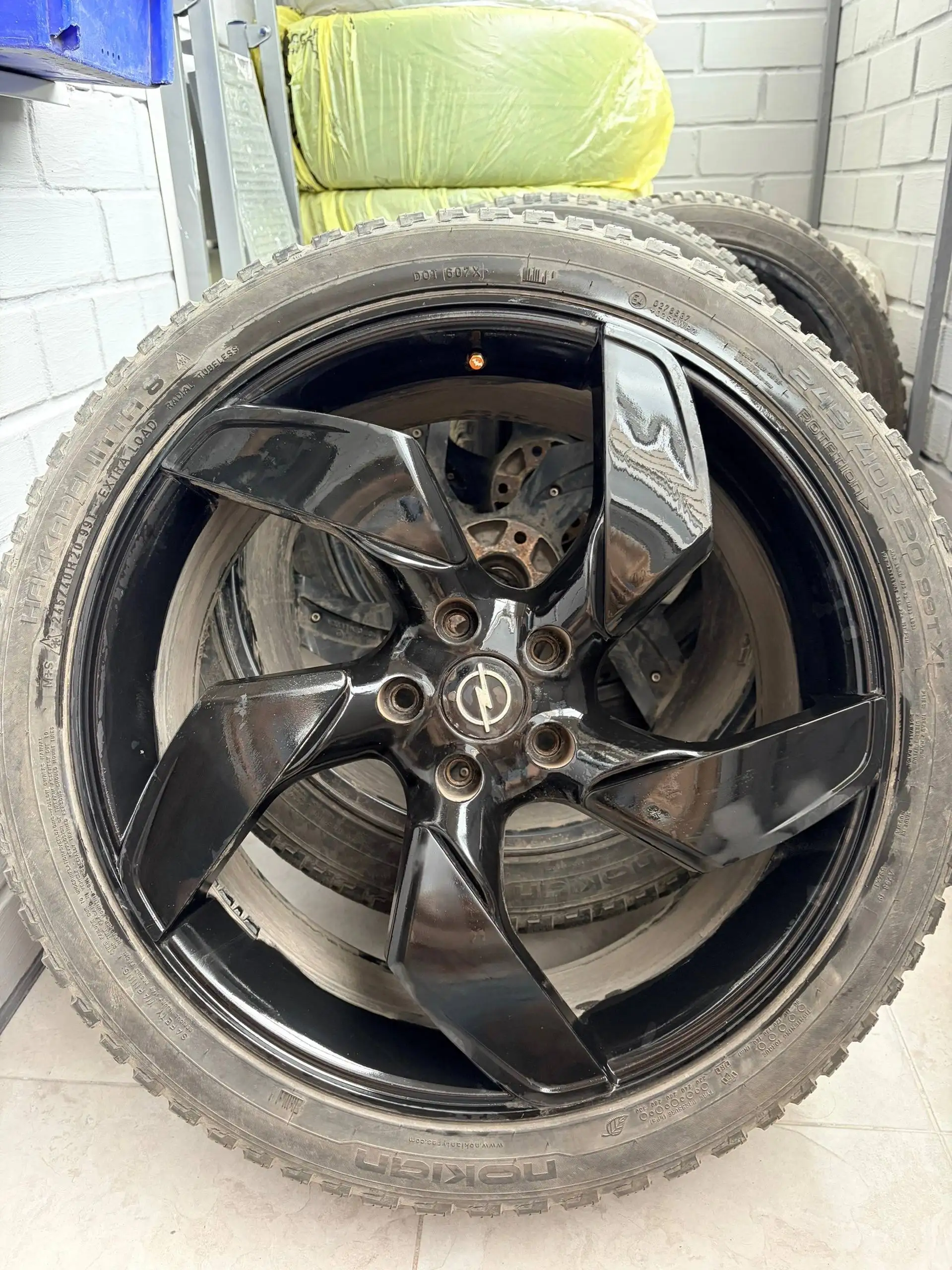Продам диски R20 5x115 с резиной (зима/лето) - Шины и диски (Авто) в Вологда