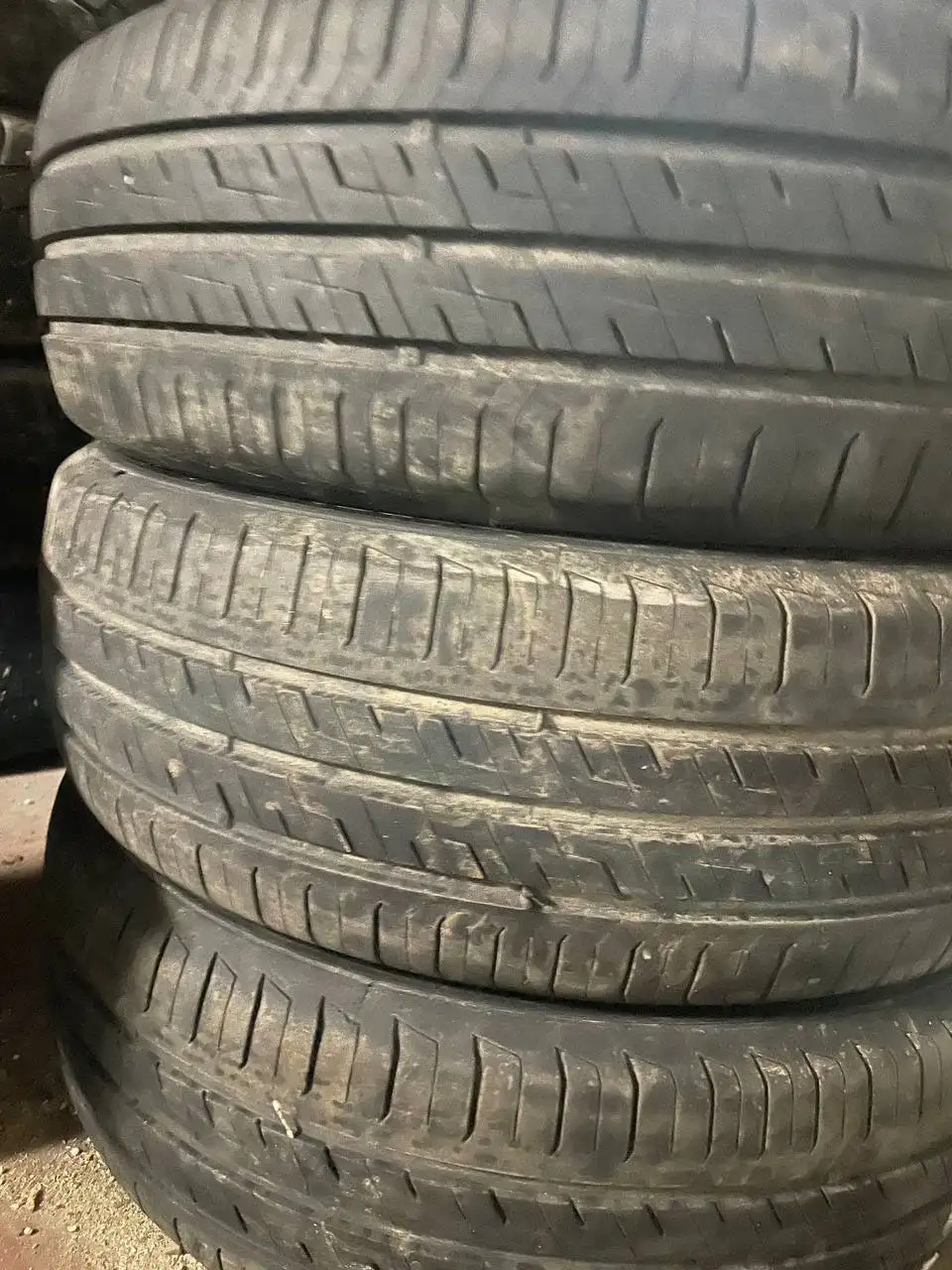 Продам комплект резины с запаской - Шины и диски (Авто) в Вологда