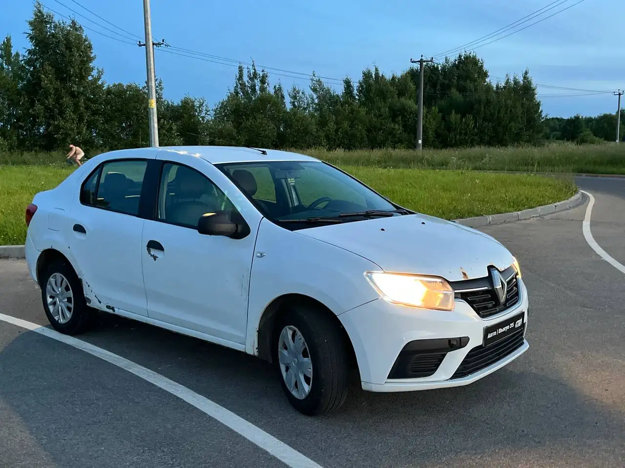 Renault Logan 2018 1.6 МТ - Легковой автомобиль (Авто) в Вологда