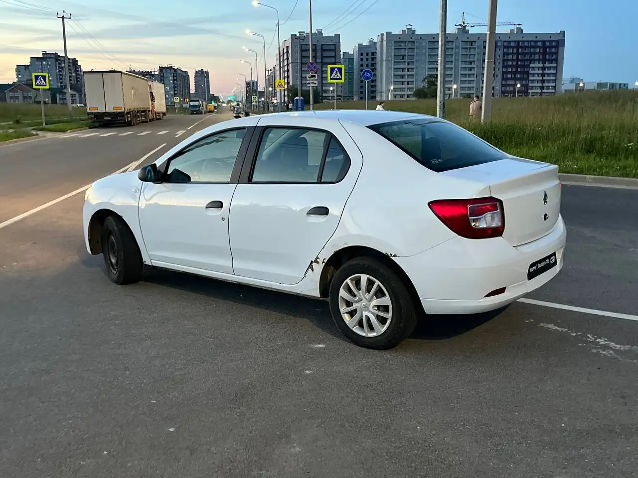 Renault Logan 2018 1.6 МТ - Легковой автомобиль (Авто) в Вологда