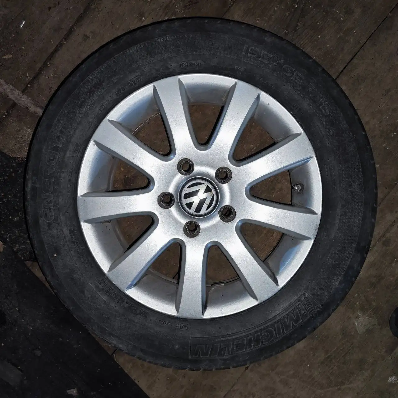 Продам колеса на VW Passat B5 и двери от 09 - Колеса, Запчасти (Авто) в Вологда