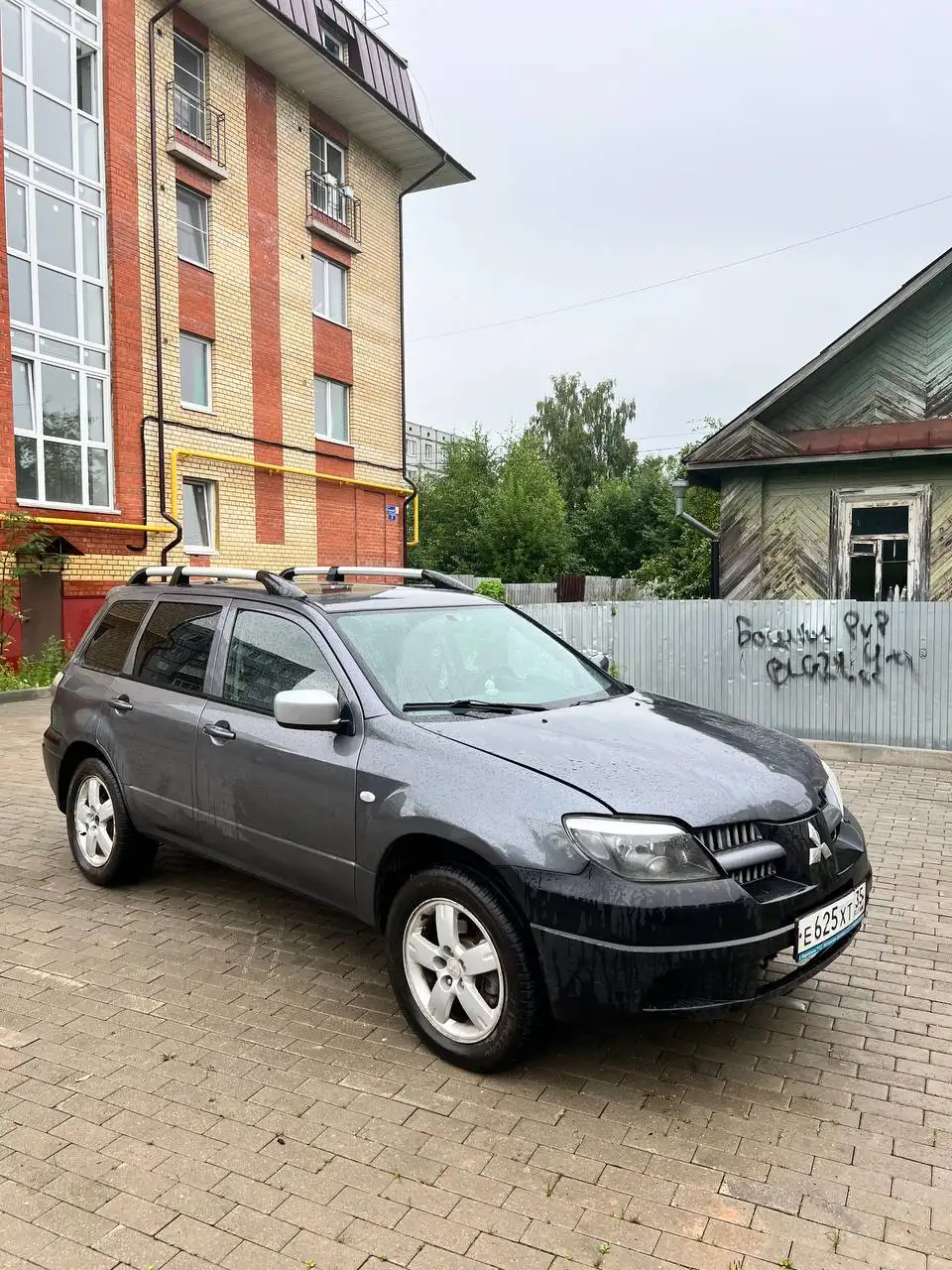 Mitsubishi Outlander 2.4 AWD Automatic - Внедорожники (Авто) в Вологда