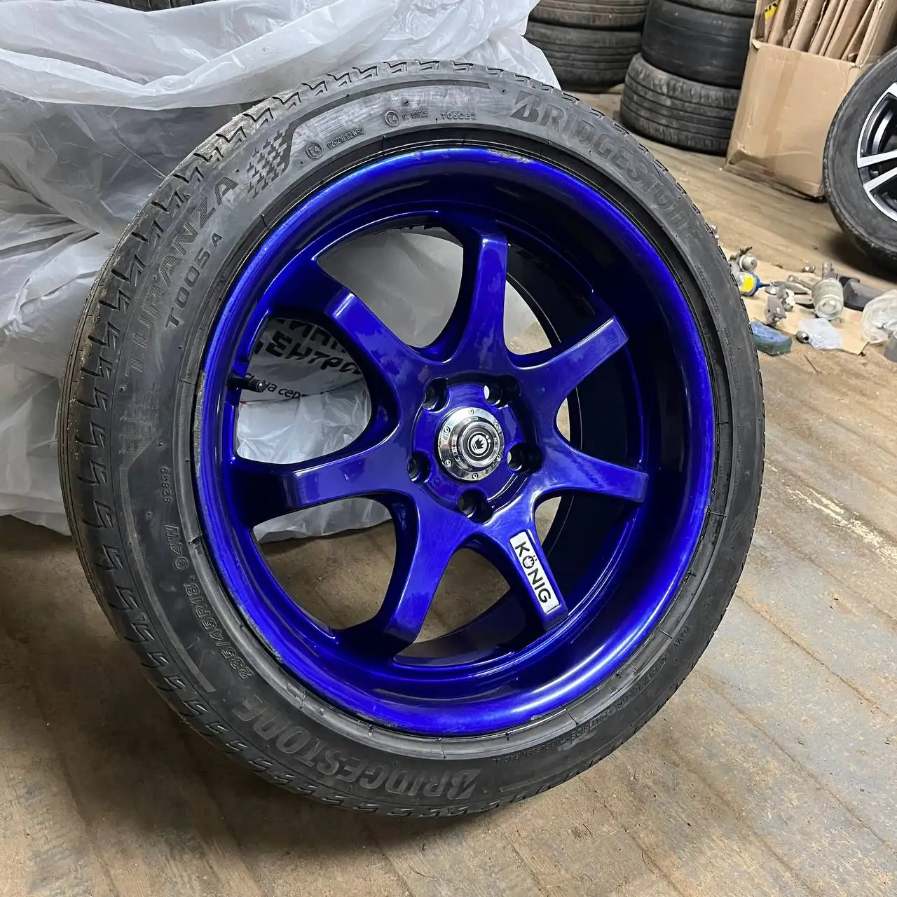 Продам 5*112 р18 ковка кёниг с резиной бриджстоун возможно состояние хорошее - Диски и шины (Авто) в Вологда