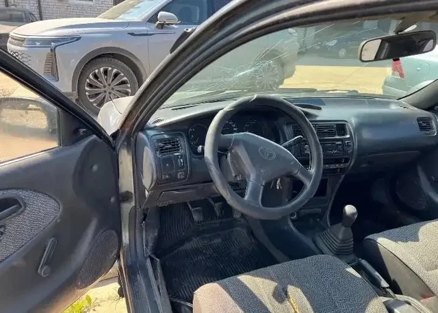 Toyota Corolla 1992 - Аксессуары и электроника в Вологда