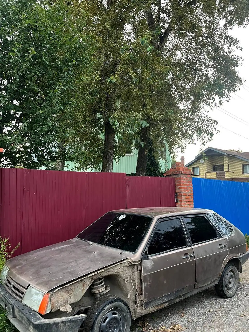 Разборка/обмен на айфон: новый бензобак, насос, провода и другое - Авто в Вологда