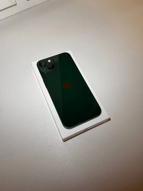 iPhone 13 в идеальном состоянии - Электроника в Вологда