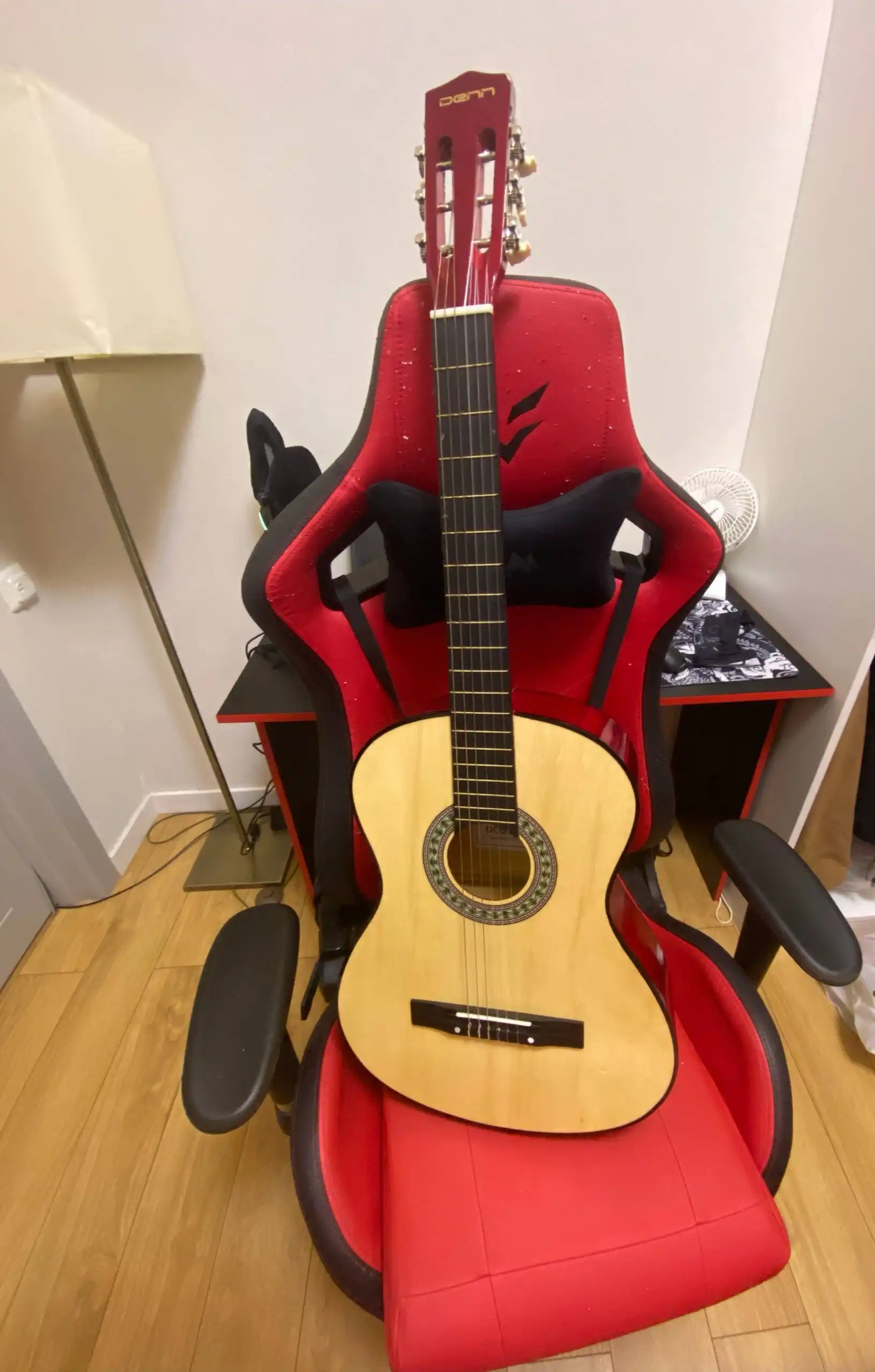 Продам гитару и машинку для стрижки