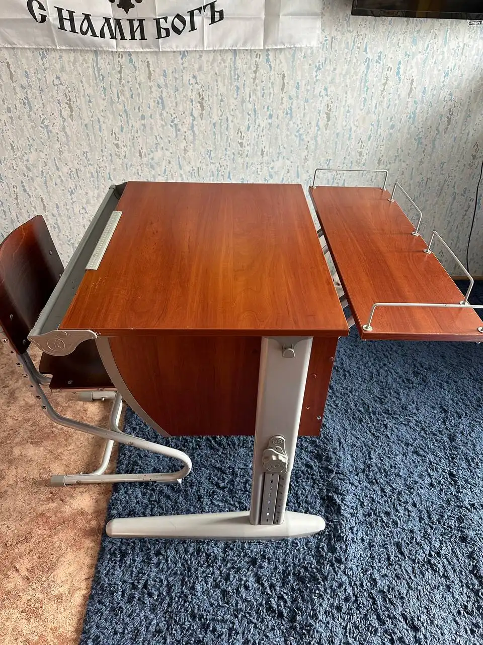 Умная растущая парта с полкой и стулом