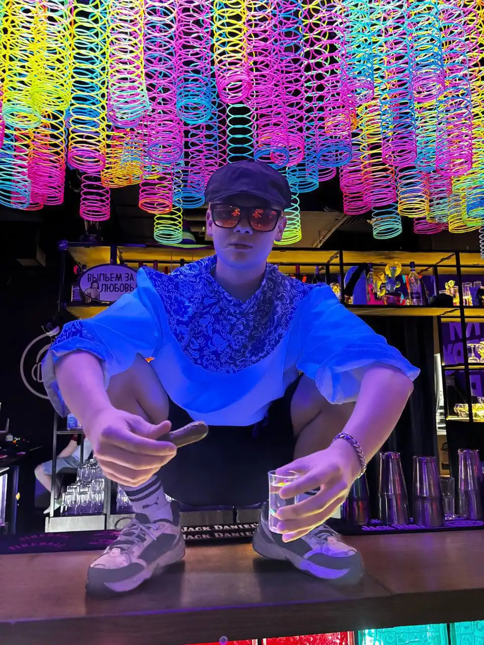 Работа в ночном клубе в Митино: повар, су-шеф, официант