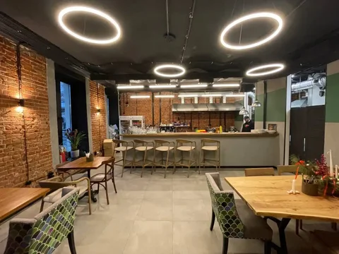 Вакансия повара-универсала в новом баре "Приём" - Работа в Москва