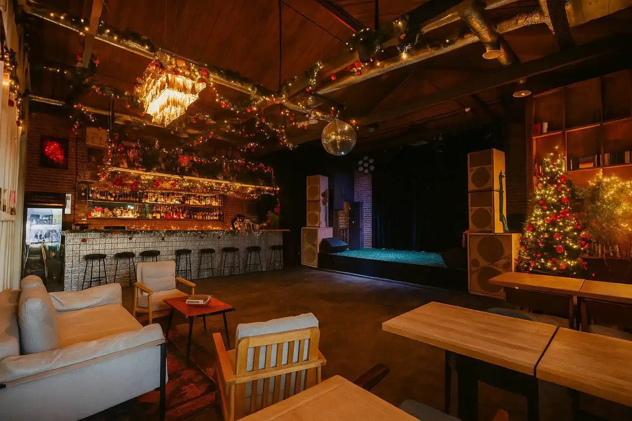 Вакансия бармена в баре "Мунк"