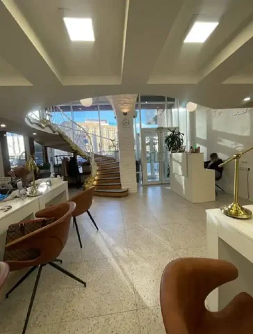 Вакансия мастера ногтевого сервиса в Москве - Курьерские услуги в Москва