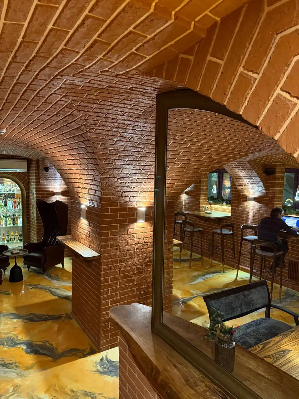 Вакансия официанта в новом ресторане Москвы - Рестораны/Кафе (Работа) в Москва