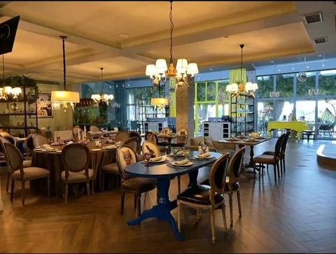 Вакансия бармена в ресторане 'Сказки Пушкина' - Продавец-консультант в Москва