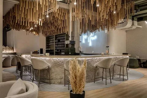 Вакансия официанта в кальянной Hookah place - Склад в Москва