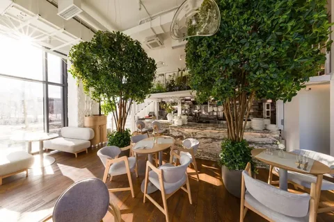 Вакансия повара горячего цеха в семейном кафе - Работа в Москва