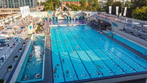 Уборщик/дворник в бассейне Чайка - Вакансии в салоне красоты в Москва