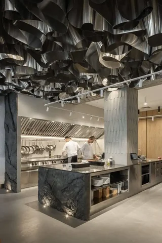 Вакансии поваров в ресторанах Москвы - Сборка мебели в Москва