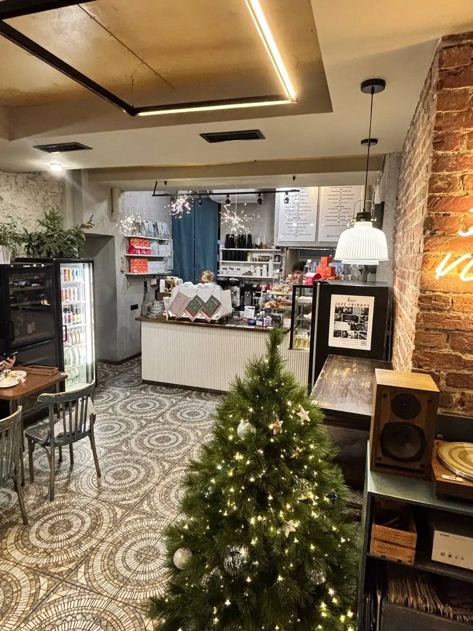 Мойщица в кофейне - Клининг (Работа) в Москва