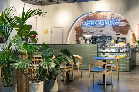 Уборщица в кафе - Подсобные рабочие в Москва