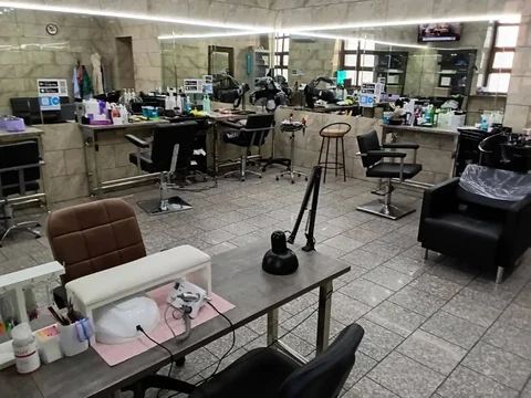 Вакансии в салоне красоты: мастер ногтевого сервиса и парикмахер - Работа в Люберцы