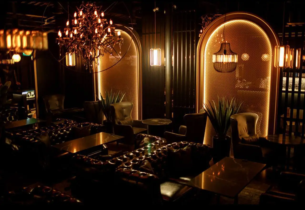 Вакансия бармена в премиальном лаунж-ресторане GANGSTER - Бармен (Работа) в Москва