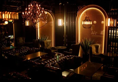 Вакансия бармена в премиальном лаунж-ресторане GANGSTER - Администратор в Москва