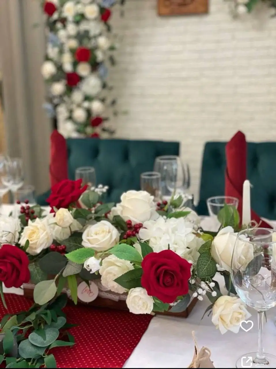 Вакансия посудомойщицы и уборщицы в ресторане - Обслуживающий персонал (Работа) в Москва