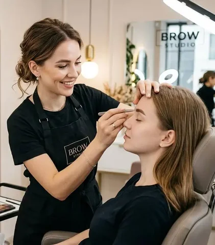 Бизнес-класса студия массажа и маникюра «На массаже 16.24» - Парикмахерские инструменты в Москва