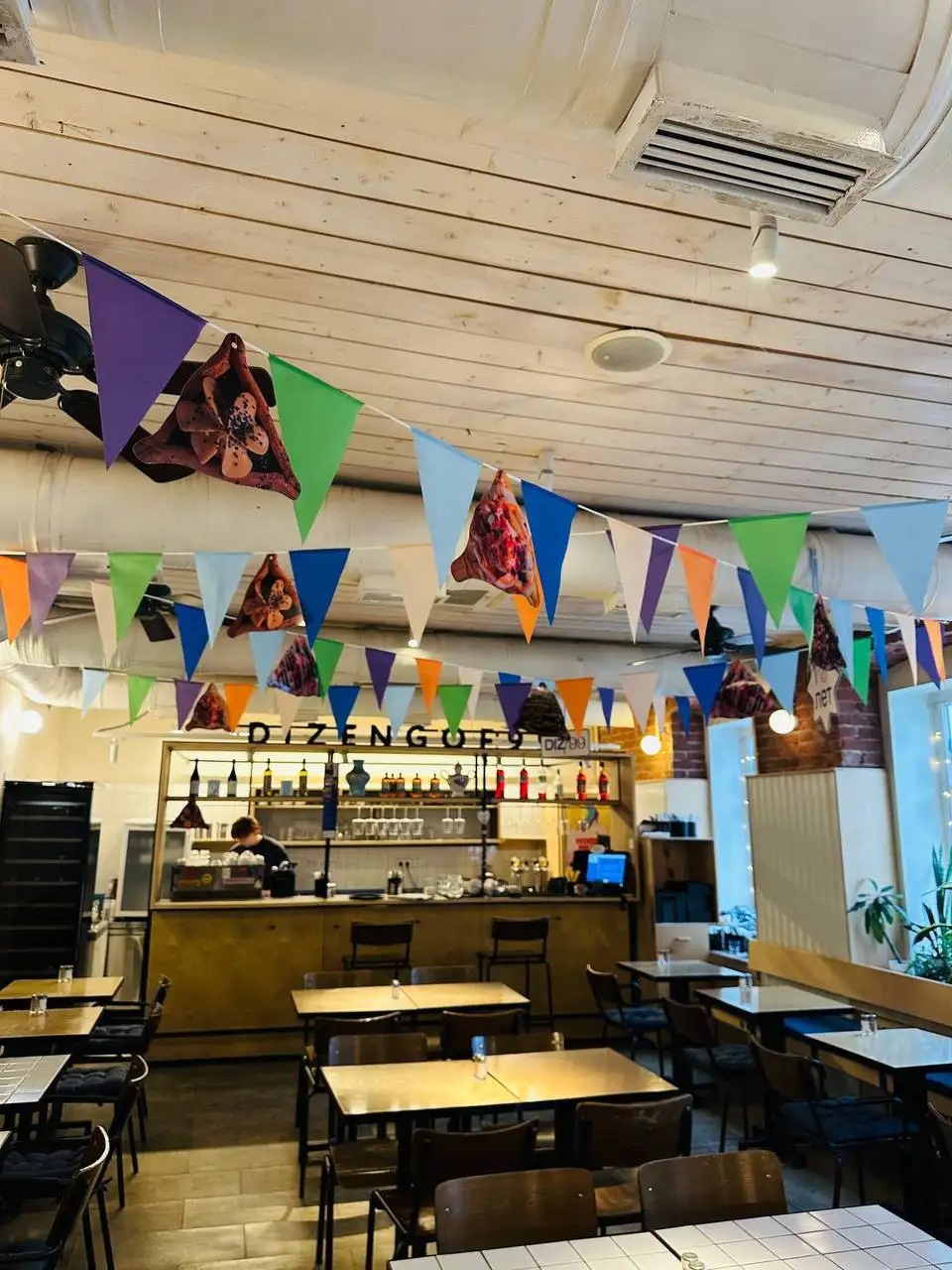 Вакансия бармена в Москве - Бармен (Работа) в Москва