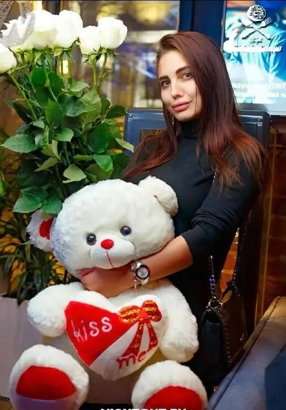 Вакансия продавца цветов в клубе - Продажи (Работа) в Москва