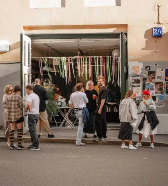 Уборщица-посудомойщица для кафе Бистро Мастерская - Уборка, клининг (Работа) в Москва