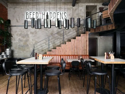 Вакансия официанта в баре Beer Happens - Логистика в Москва