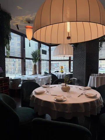 Вакансия хостес в ресторане/кафе - Маркетинг в Москва