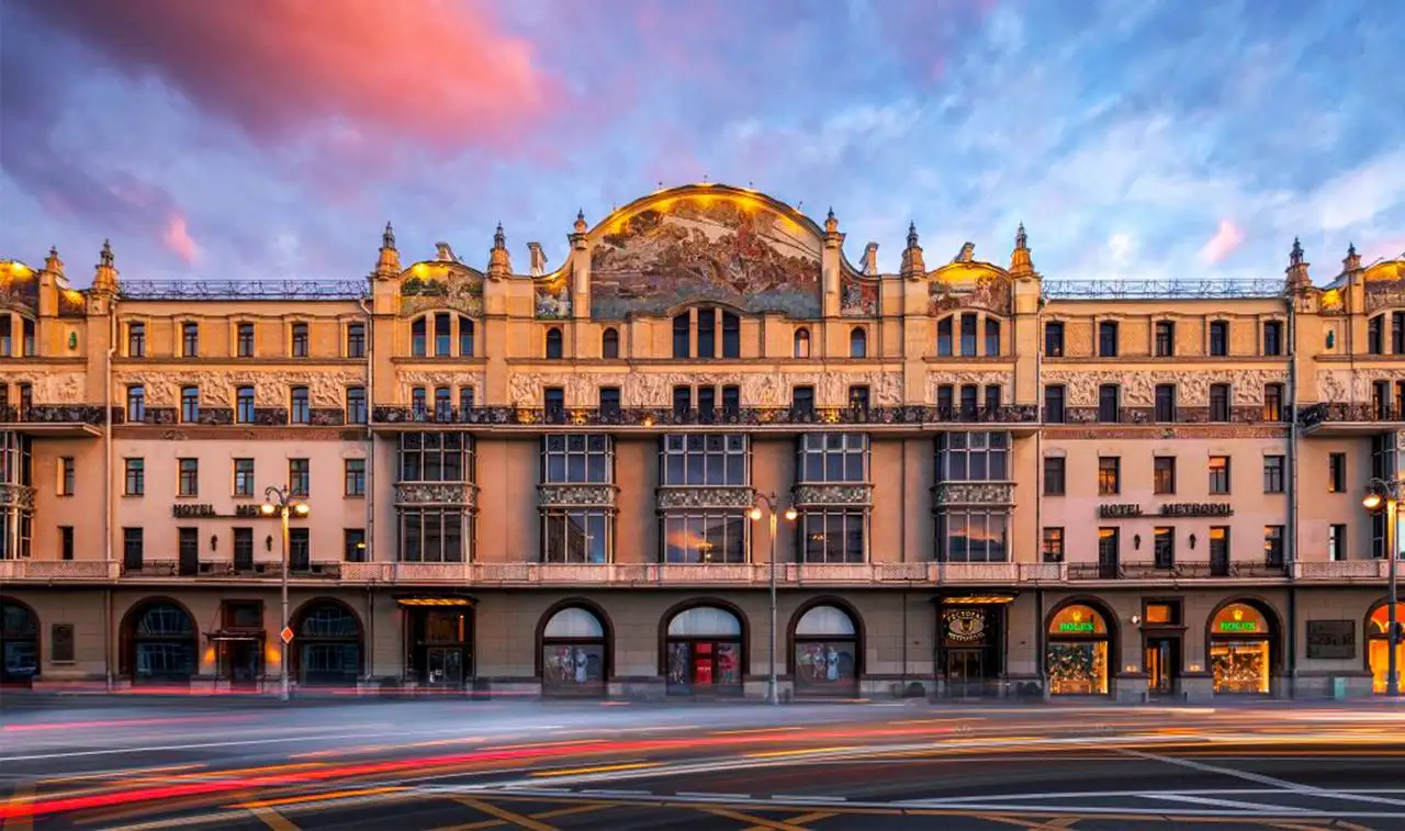 Вакансия официанта на завтраки в отеле Метрополь - Официант (Работа) в Москва